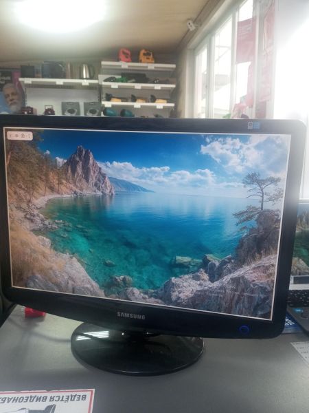 монитор Samsung SyncMaster 2232BW в Усолье-Сибирское