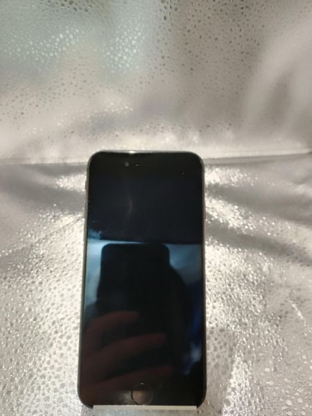 Купить Apple iPhone 8 64GB в Улан-Удэ за 6099 руб.