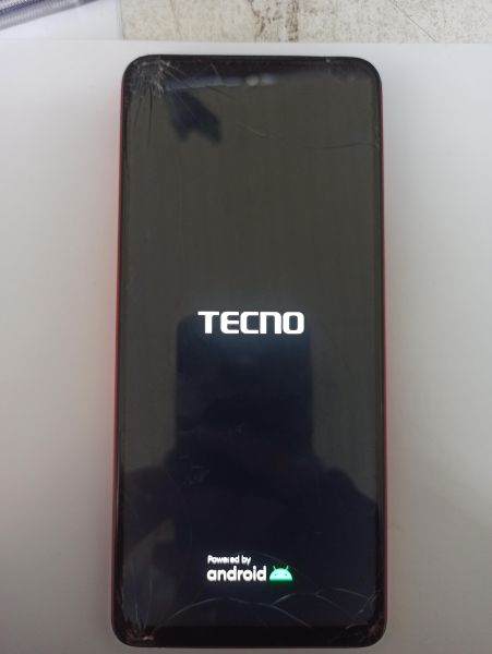 Купить TECNO Spark 10 Pro 8/256GB (KI7) Duos в Улан-Удэ за 3400 руб.