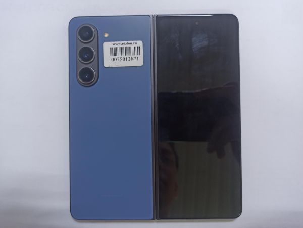 Купить Samsung Galaxy Z Fold 5 12/1TB (F946B) Duos в Улан-Удэ за 86000 руб.