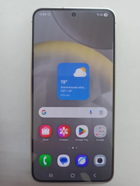 Купить Samsung Galaxy S24 8/128GB (S921B) Duos в Улан-Удэ за 33900 руб.