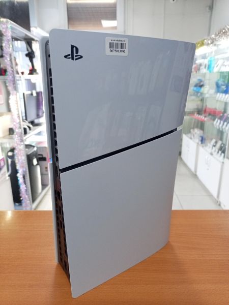 Купить Sony PlayStation 5 Slim 1TB (CFI-2015) в Улан-Удэ за 44800 руб.