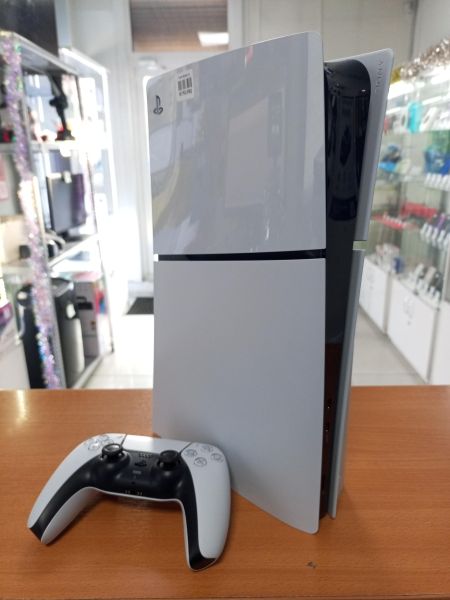 Купить Sony PlayStation 5 Slim 1TB (CFI-2015) в Улан-Удэ за 44800 руб.