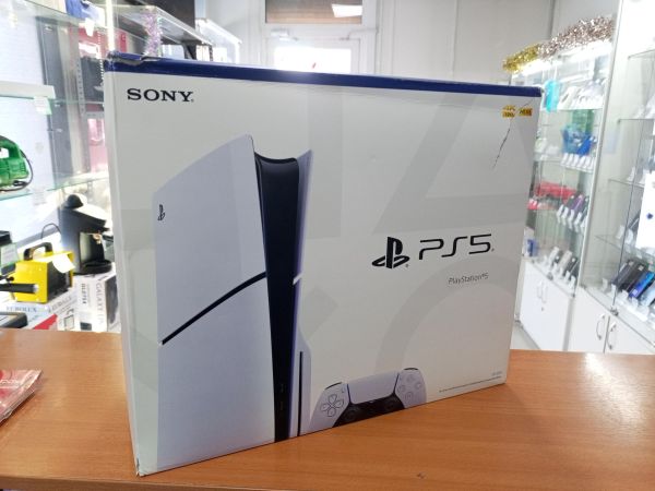 Купить Sony PlayStation 5 Slim 1TB (CFI-2015) в Улан-Удэ за 44800 руб.