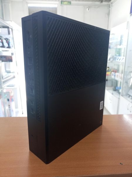 игровая приставка Microsoft Xbox One 500GB (1540) в Улан-Удэ