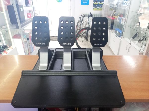 руль игровой с педалями Simagic P500 (педали) в Улан-Удэ