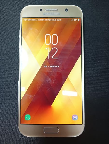 Купить Samsung Galaxy A5 2017 3/32GB (A520F) Duos в Иркутск за 2600 руб.