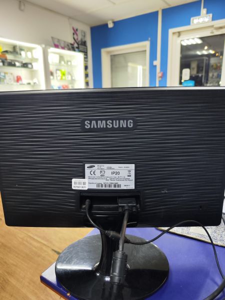 Купить Samsung SyncMaster S19A300N в Улан-Удэ за 649 руб.