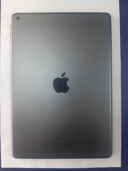 Купить Apple iPad 9 2021 64GB (A2602 MK2K3/MK2L3/MK2L3LL) (без SIM) в Улан-Удэ за 20099 руб.