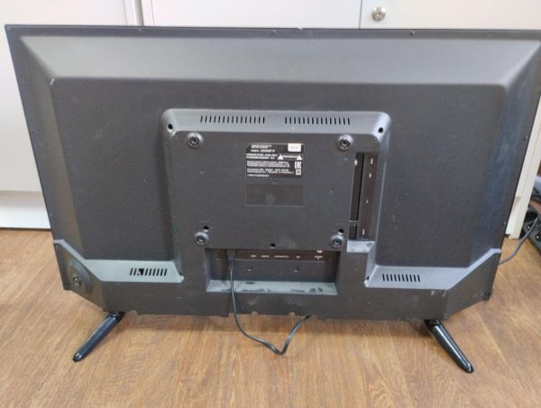 Купить TCL LED32D2710 в Улан-Удэ за 2200 руб.