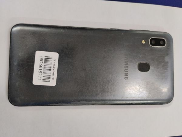 Купить Samsung Galaxy A20 3/32GB (A205FN) Duos в Улан-Удэ за 1549 руб.