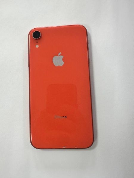 Купить Apple iPhone XR 256GB в Улан-Удэ за 12400 руб.