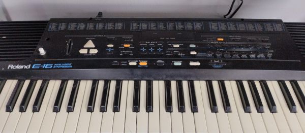 Купить Roland E-16 в Улан-Удэ за 4200 руб.