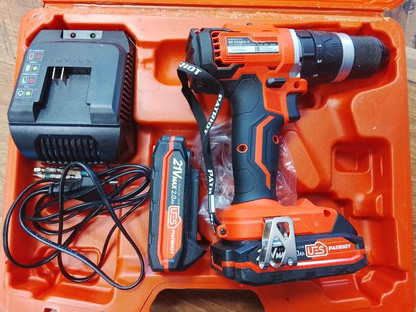 Купить PATRIOT BR 210UES с СЗУ в Улан-Удэ за 7500 руб.