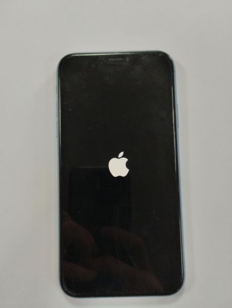 Купить Apple iPhone XR 64GB в Улан-Удэ за 6800 руб.