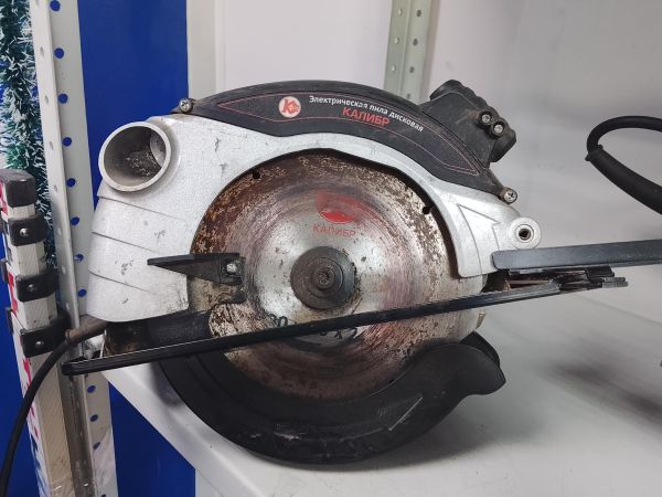 Купить КАЛИБР ЭПД-1700/190+ в Улан-Удэ за 2300 руб.