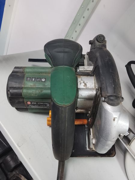 Купить КАЛИБР ЭПД-1700/190+ в Улан-Удэ за 2300 руб.