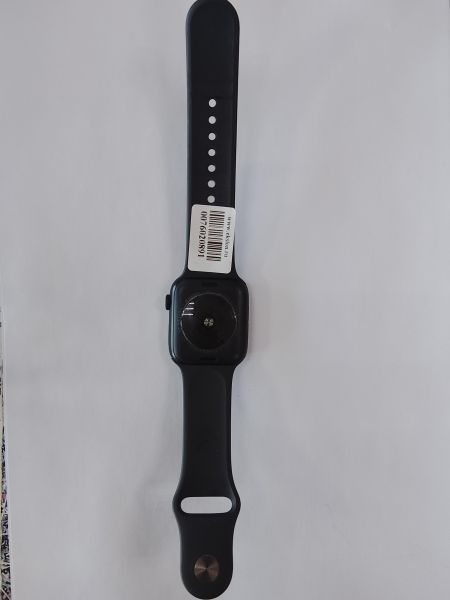 Купить Apple Watch SE 2 44mm (A2723) с СЗУ в Улан-Удэ за 8100 руб.
