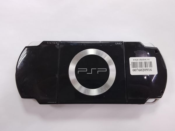 Купить Sony PlayStation Portable (PSP-2008) с СЗУ в Улан-Удэ за 3900 руб.