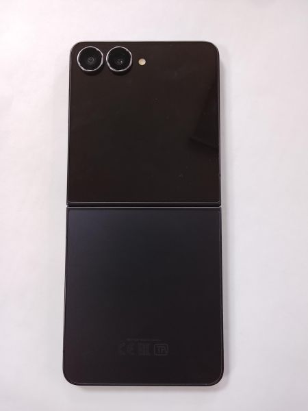 сотовый телефон Samsung Galaxy Z Flip 7 12/256GB (F766B) Duos в Улан-Удэ