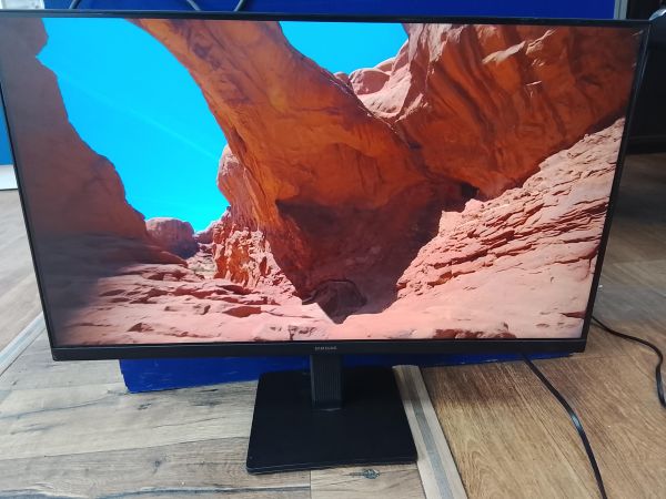 монитор Samsung S3 S32GF S24F320GAI в Улан-Удэ