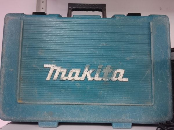 шуруповёрт аккумуляторный Makita DHP484 с СЗУ в Улан-Удэ