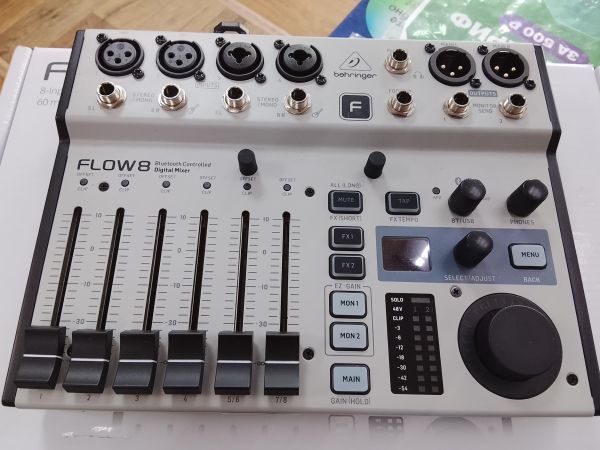 микшерный пульт Behringer FLOW 8 в Улан-Удэ