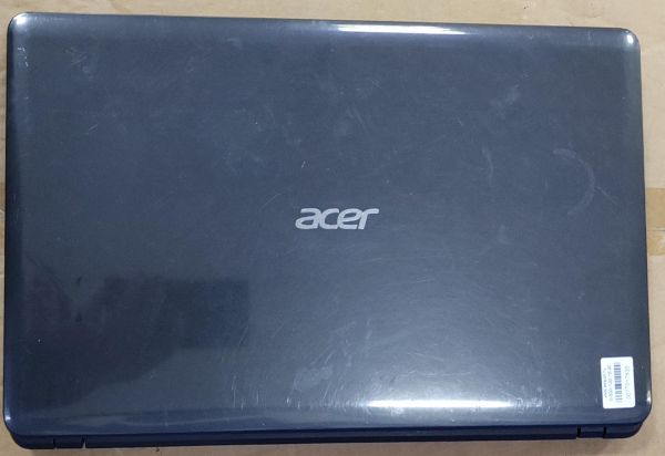 Купить Acer Aspire E1-571G-53234G50Mnks (RAM 8GB, HDD 160GB) в Зима за 10599 руб.