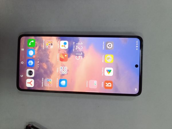 Купить TECNO Camon 20 8/256GB (CK6n) Duos в Зима за 9099 руб.