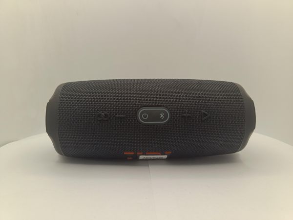 Купить JBL Charge 5 в Зима за 6399 руб.