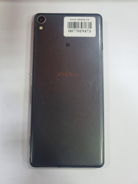 Купить Sony Xperia XA (F3112) Duos в Зима за 1899 руб.