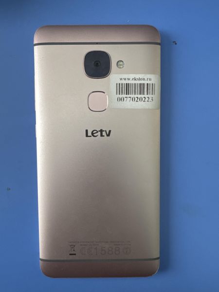 Купить LeEco Le 2 (X526) Duos в Шелехов за 2000 руб.
