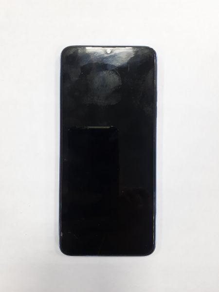 Купить TECNO Spark 10c 4/64GB (KI5m) Duos в Зима за 3900 руб.