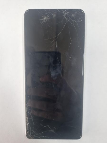 Купить TECNO Spark 10 Pro 8/128GB (KI7) Duos в Зима за 3100 руб.