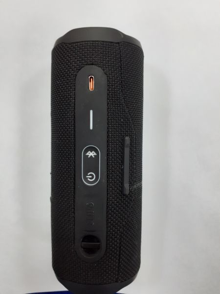 Купить Реплика JBL Flip 6 в Зима за 700 руб.
