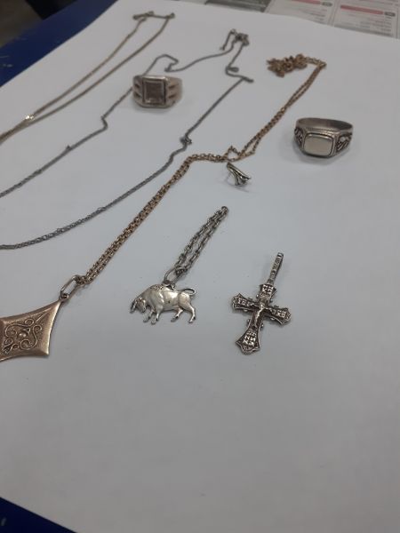 Купить Лом или горсть серебро 925 36,97g, вес изделия 36.97g в Зима за 2600 руб.