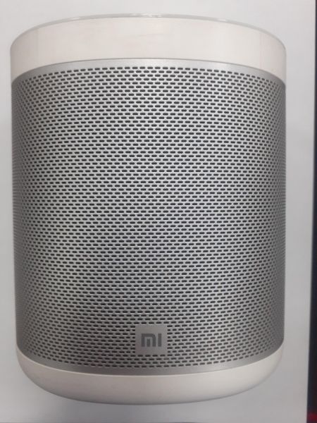 Купить Xiaomi Mi Smart Speaker (L09G) в Зима за 1950 руб.