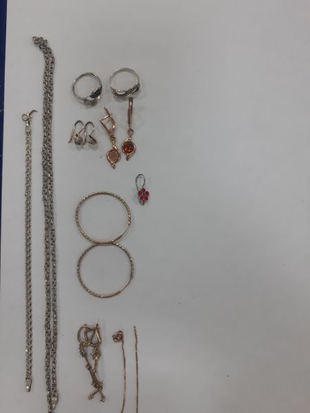 Купить Лом или горсть серебро 925 25,37g, вес изделия 25.68g в Зима за 1650 руб.