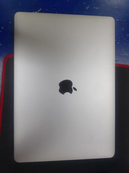 Купить Apple MacBook Pro 13 2018 16/512GB (A1989) в Зима за 37200 руб.