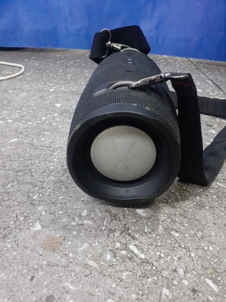 Купить JBL Xtreme 2 с СЗУ в Зима за 6000 руб.