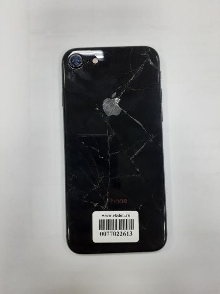 Купить Apple iPhone 8 64GB в Зима за 3800 руб.