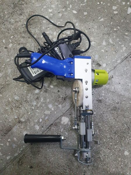 Купить Тафтинговый пистолет без модели в Зима за 700 руб.