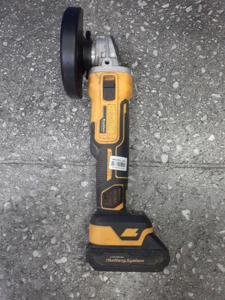 Купить Реплика DeWALT (УШМ) с СЗУ в Зима за 2800 руб.