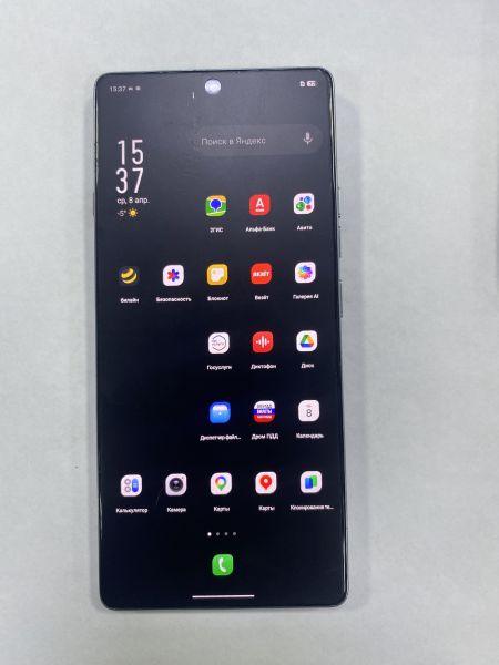 Купить TECNO Camon 40 8/128GB (CM5) Duos в Зима за 8900 руб.