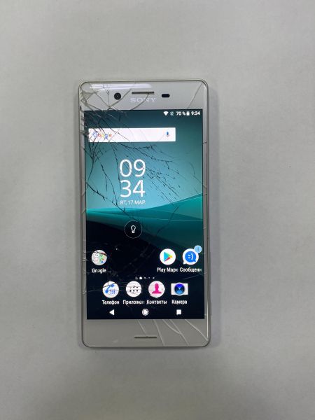 Купить Sony Xperia X (F5122) Duos в Зима за 1800 руб.