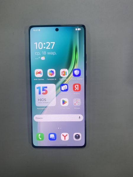 Купить TECNO Camon 40 8/256GB (CM5) Duos в Зима за 10500 руб.