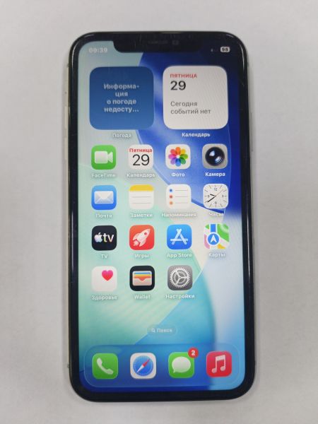 сотовый телефон Apple iPhone 11 64GB в Зима