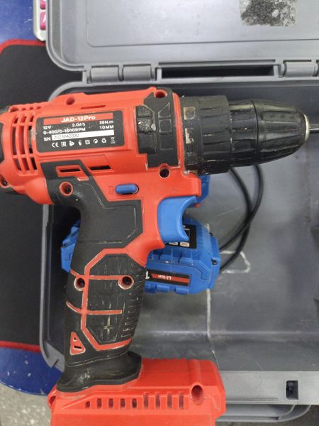 шуруповёрт аккумуляторный JONSER JAD-12PRO с СЗУ в Зима