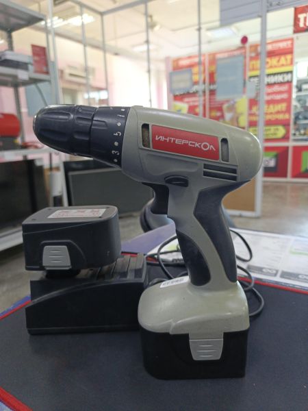 шуруповёрт аккумуляторный Интерскол ДА-12ЭР-02 (600 об/мин) с СЗУ в Зима