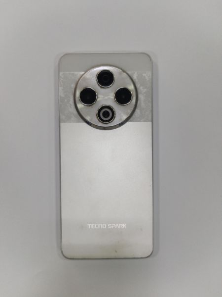 сотовый телефон TECNO Spark 30 8/256GB (KL6) Duos в Зима